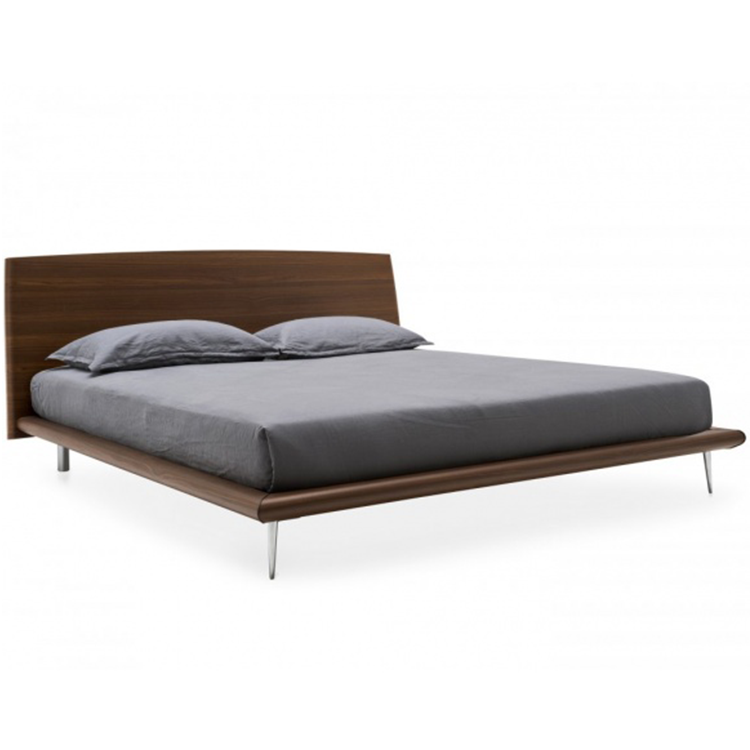 Calligaris Dixie Bed with Metal Feet