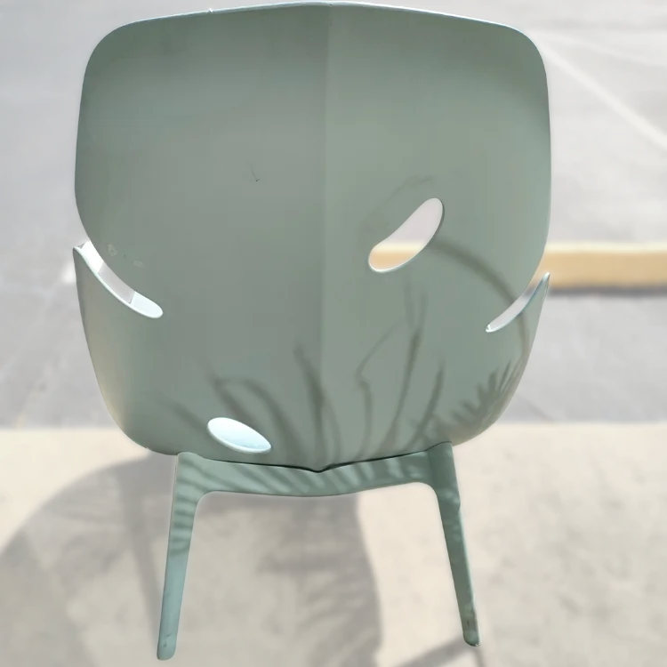 LAGOON Leaf Outdoor Lounge Chair - CLEARANCE - Image 3