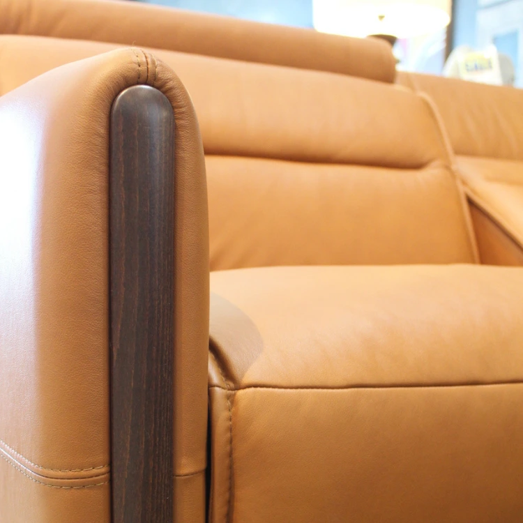STRESSLESS Emily Wood 5pc Motion Sectional - CLEARANCE - Image 4