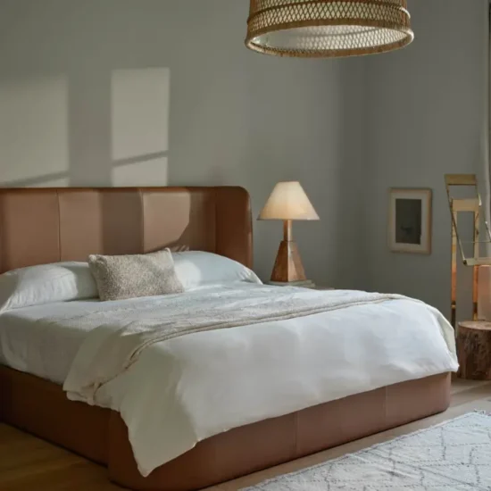AMERICAN LEATHER Brinley Bed