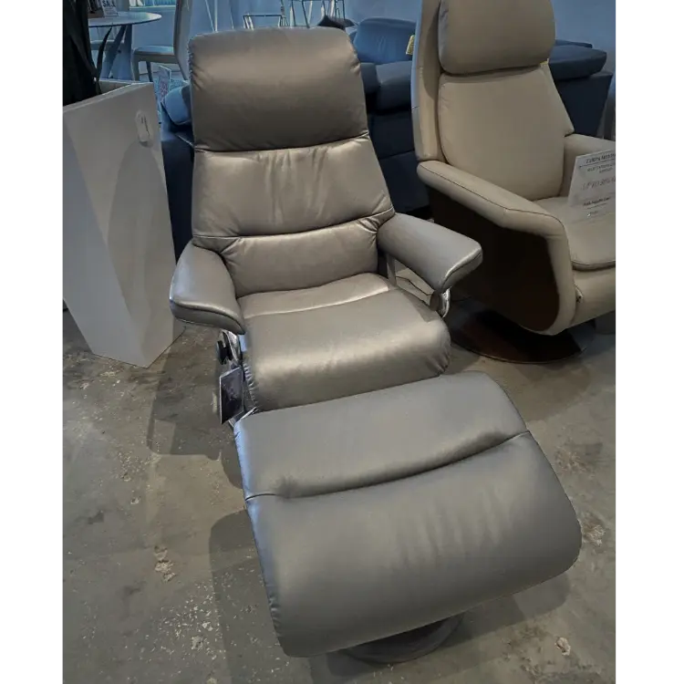STRESSLESS View (S) Signature Base with ottoman - CLEARANCE