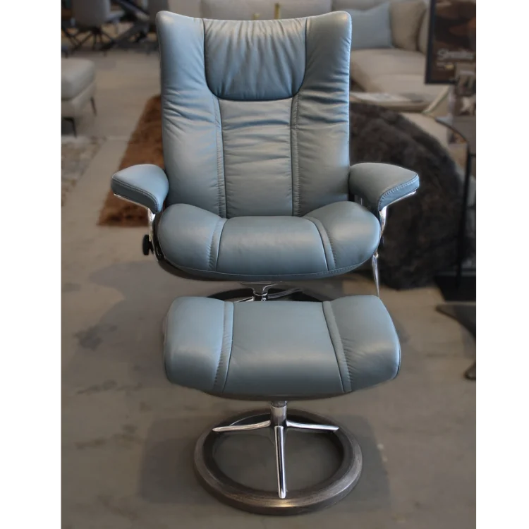 STRESSLESS Wing Large with ottoman - CLEARANCE