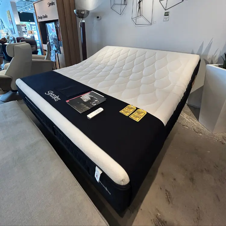 STRESSLESS Sky King bed with adjustable base - CLEARANCE - Image 2